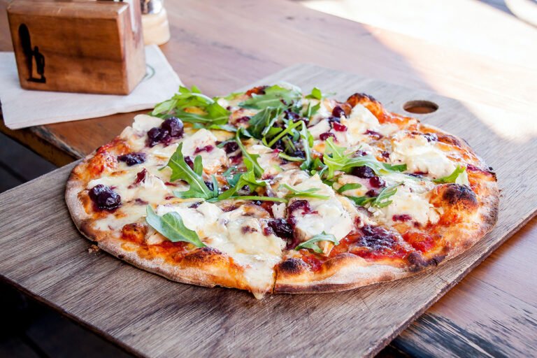 Easy Food Survey: Pizza Voted As One of the Most Satisfying Meals