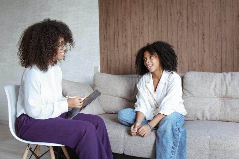 How to Get Therapy for Teenagers — Talkspace