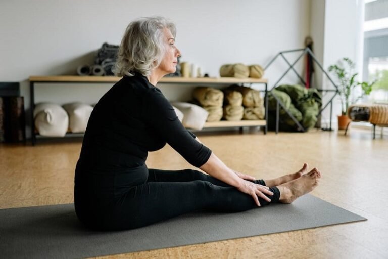 How to Deal with Getting Older & Aging — Talkspace