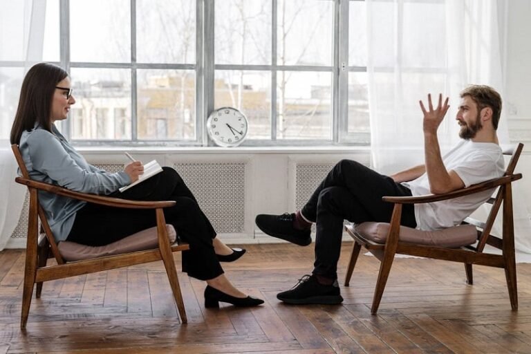 Will AI Replace Therapists? What Experts Say — Talkspace